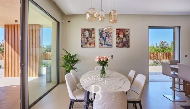 Villa / Maison 8 pièces  à vendre Aix-en-Provence 13100