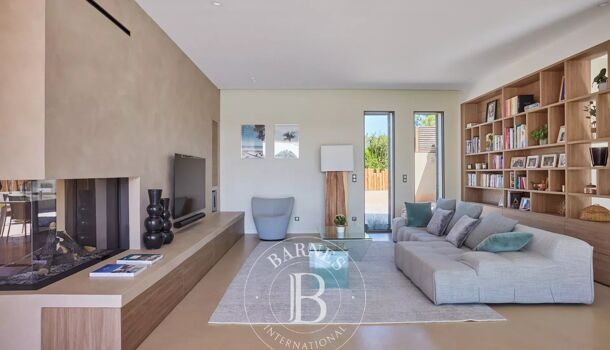 Villa / Maison 8 pièces  à vendre Aix-en-Provence 13100