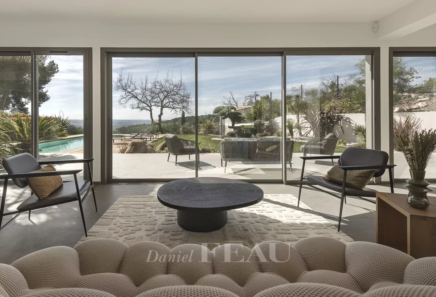 Aix-en-Provence - Maison contemporaine avec vue dégagée — photo 1