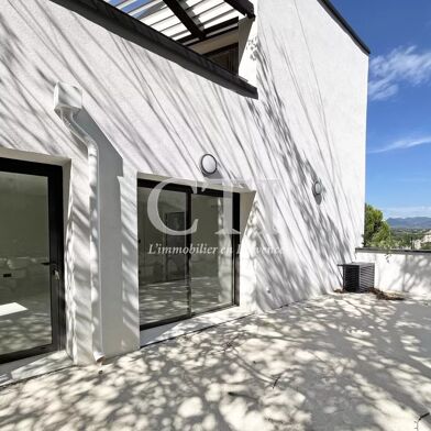 Appartement 2 pièces 213900 €