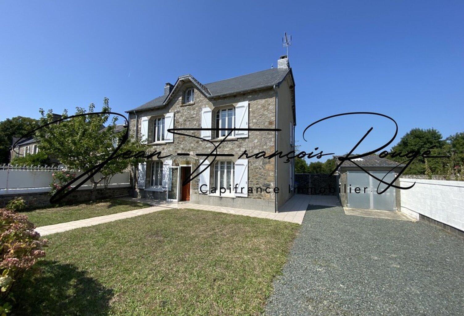 BLAINVILLE SUR MER, maison de caractère d'une surface de 145 m² avec vue mer au deuxième étage!!! — photo 1