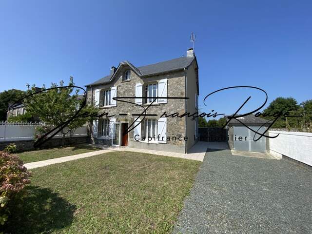 BLAINVILLE SUR MER, maison de caractère d'une surface de 145 m² avec vue mer au deuxième étage!!! — photo du bien