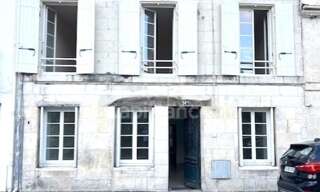 Maison 8 Pièces 188 m² à vendre à Saintes (17100)