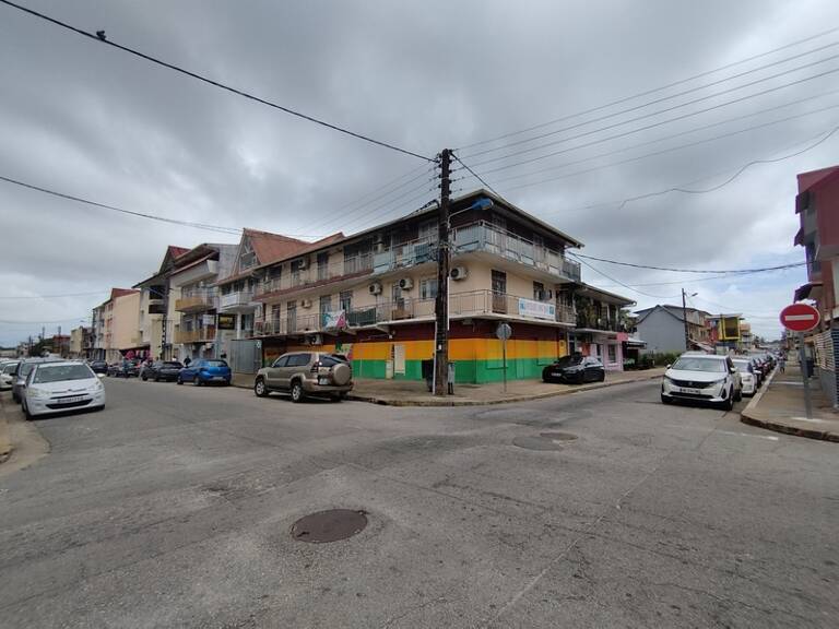 Immeuble à vendre CAYENNE (973) — photo 1