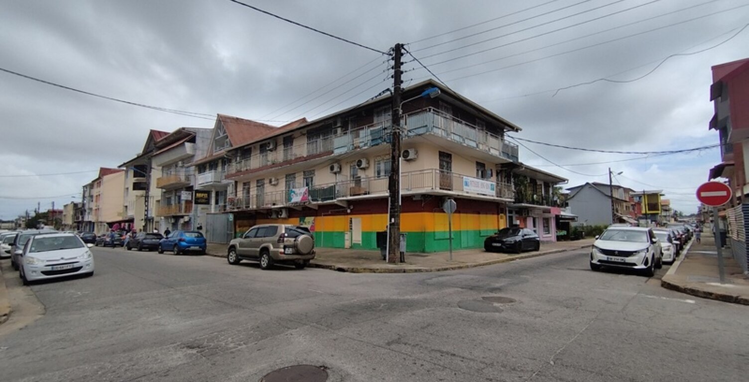 Immeuble à vendre CAYENNE (973) — photo 1