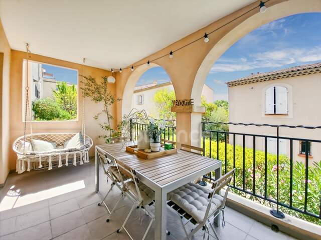 Appartement à vendre 3 pièces MALLEMORT (13) — photo du bien
