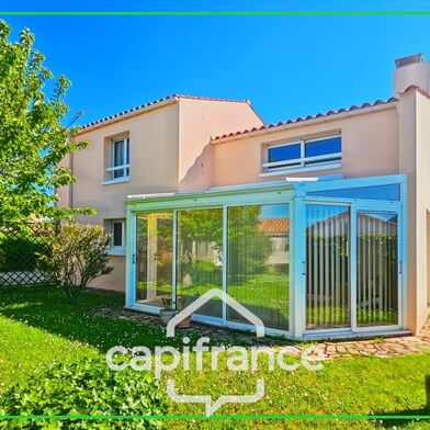 Maison 5 pièces 451500 €