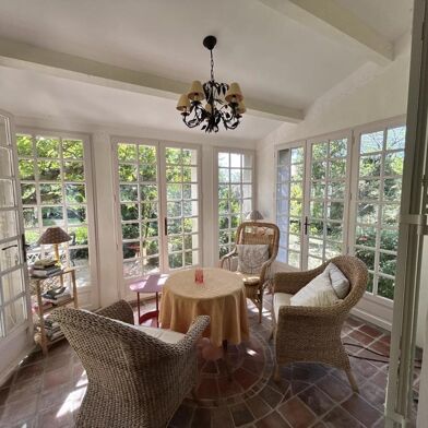 Maison 6 pièces 842700 €