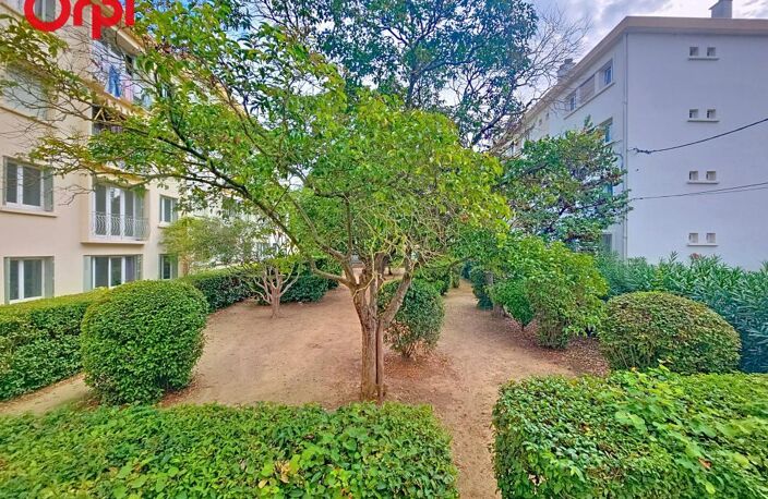 Appartement À Vendre — photo 2