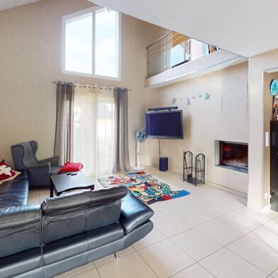 Maison 6 pièces 399900 €