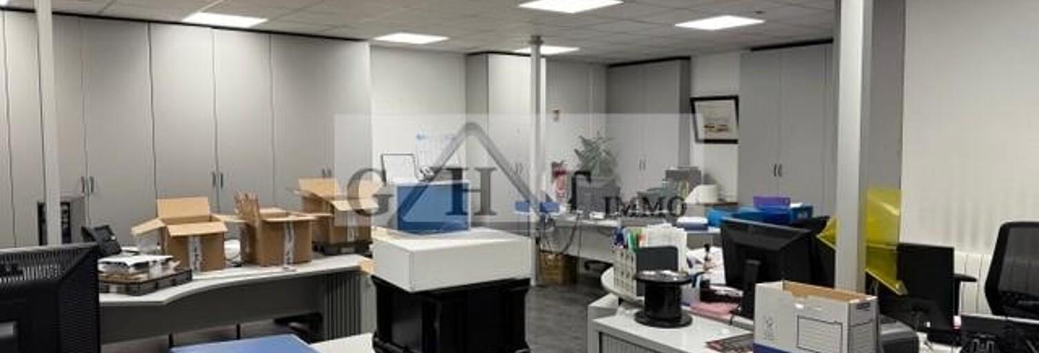 Bureau  600 m² à louer à Vitry-sur-Seine (94400)