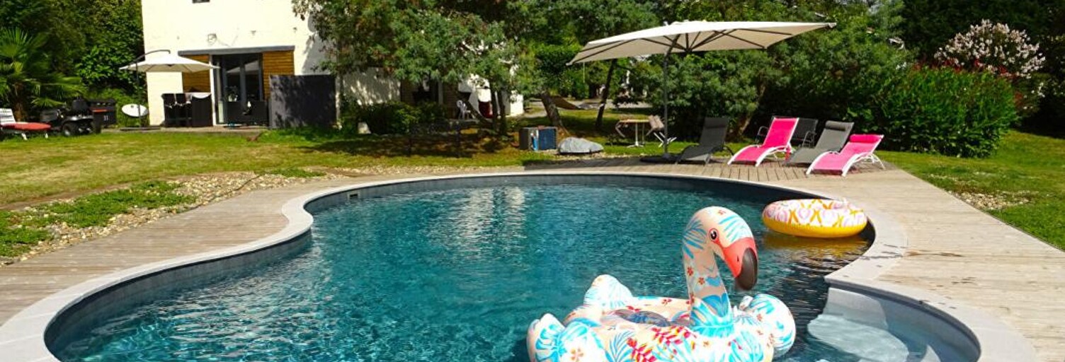 Maison 8 Pièces 309 m² à vendre à Mugron (40250)