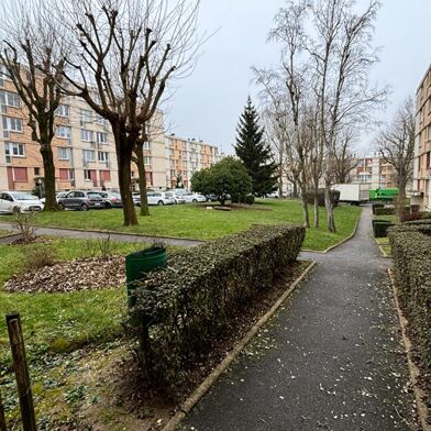 Appartement 4 pièces 184999 €