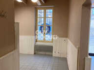 local — photo 2