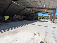 Site d'activité 12 500 m2   Hangar 1 170 m2   Accés A10 et R — photo 4