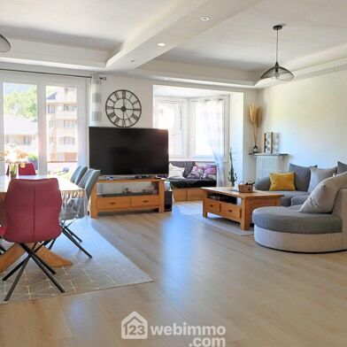 Appartement 4 pièces 270000 €