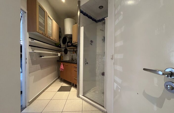 STUDIO Meublé- 73 Ave J VALLES — photo 3