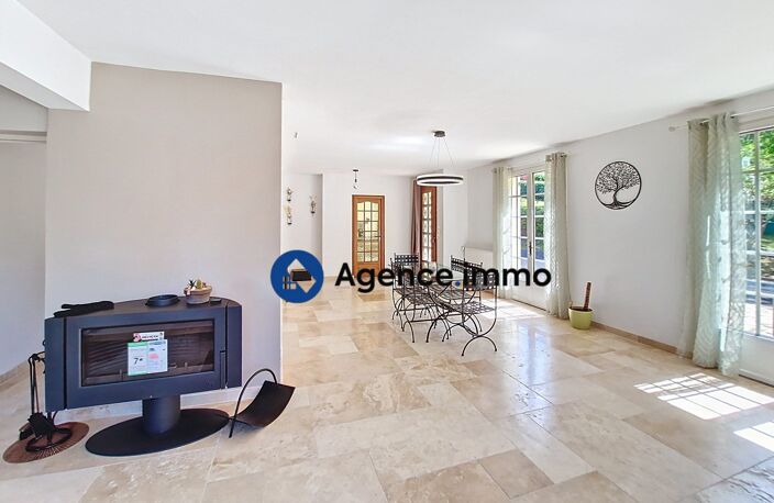 MAISON FAMILIALE AVEC SOUS-SOL COMPLET — photo 4