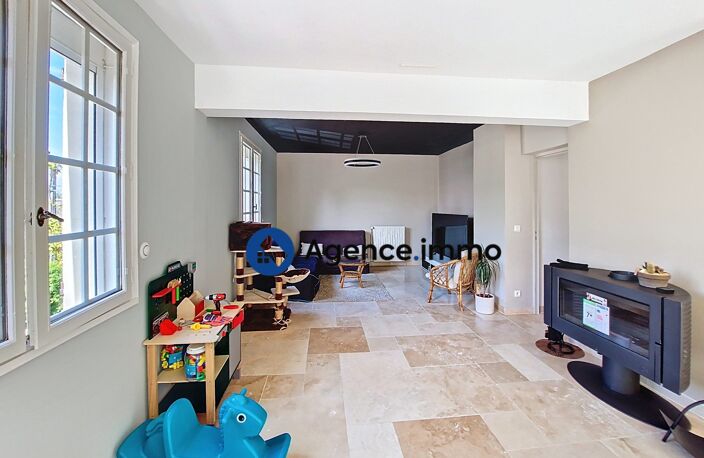 MAISON FAMILIALE AVEC SOUS-SOL COMPLET — photo 5