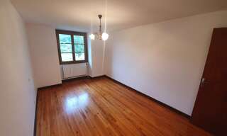 Maison 5 Pièces 120 m² à louer à Burcin (38690)