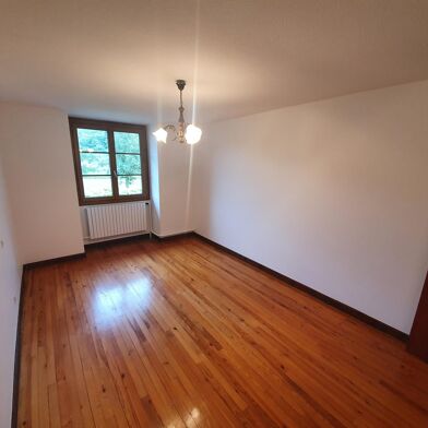 Maison 5 pièces 1081 €