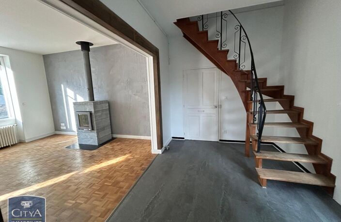Vente maison 5 pièces 115 m² Le Blanc (36300) — photo 2
