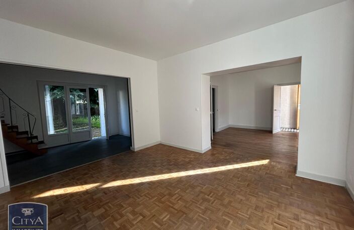 Vente maison 5 pièces 115 m² Le Blanc (36300) — photo 4