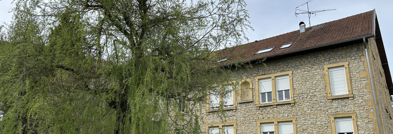 Immeuble  400 m² à vendre à Morteau (25500)