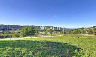 Terrain  2852 m² à vendre à Saint-Genix-les-Villages (73240)