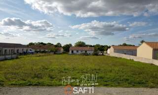 Terrain  700 m² à vendre à Sainte-Ouenne (79220)