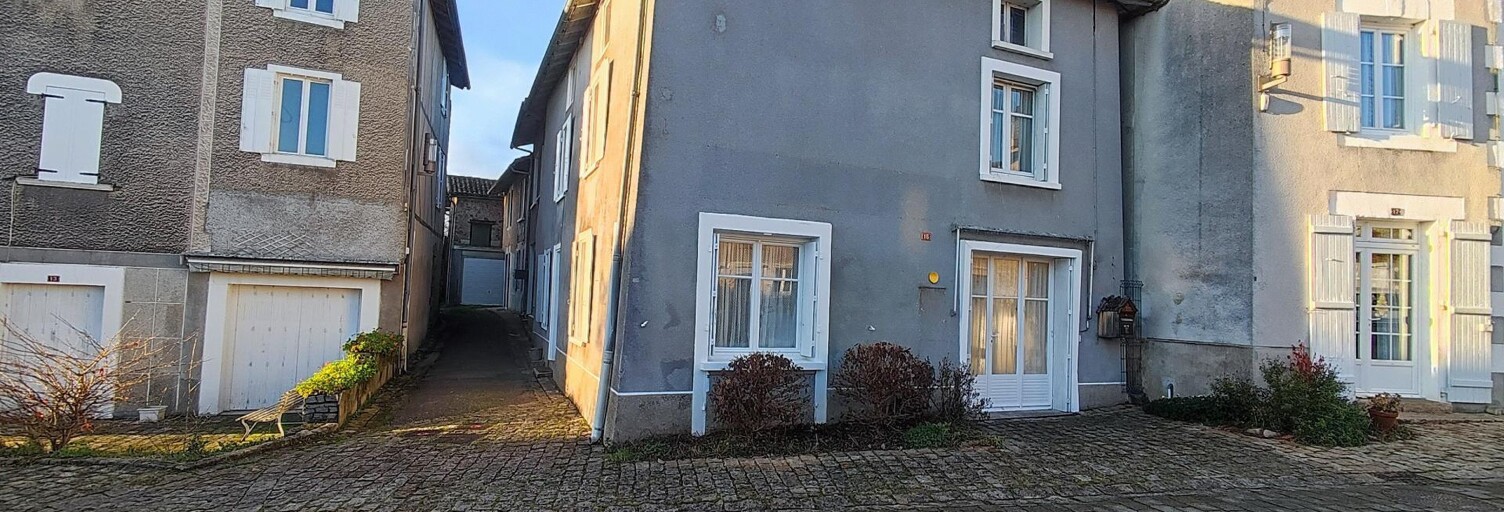 Maison 7 Pièces 215 m² à vendre à Manot (16500)