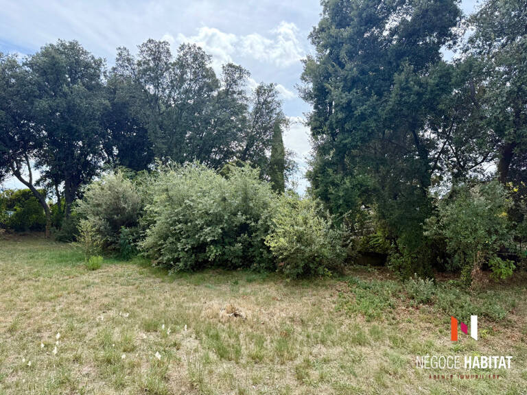 Terrain constructible de 800 m2 viabilisé — photo 1