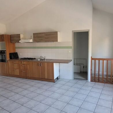 Appartement 4 pièces 657 €