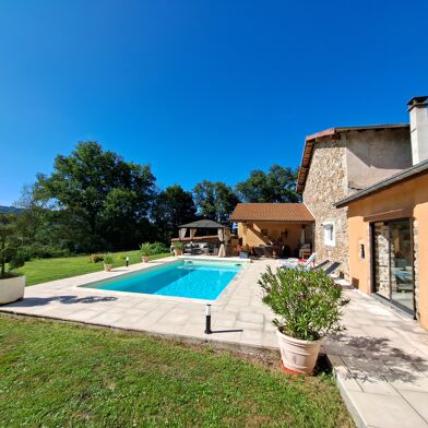 Maison 6 pièces 379900 €