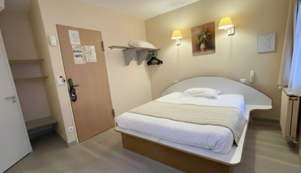 H&ocirc;tel 30 pièces  à vendre Tours 37000