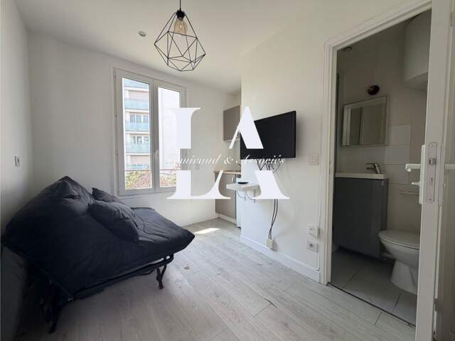 Appartement 1 pièce 9 m² à Paris 19 — photo du bien
