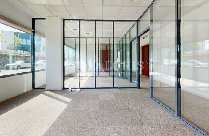 BUREAUX à LOUER — photo 4