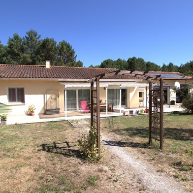 Maison 6 pièces 279400 €