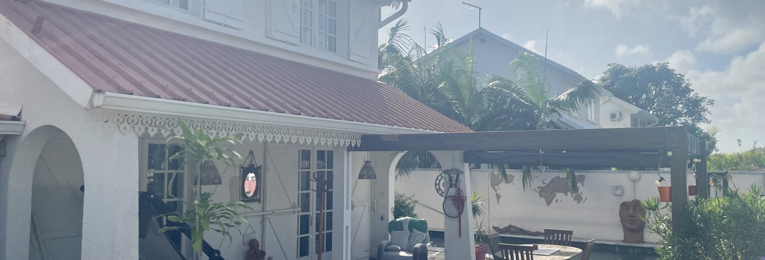 Maison 5 Pièces 142 m² à vendre à Sainte-Marie (97438)