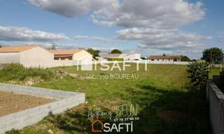 Terrain  889 m² à vendre à Sainte-Ouenne (79220)