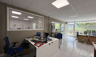 Commerce  90 m² à louer à Baie-Mahault (97122)