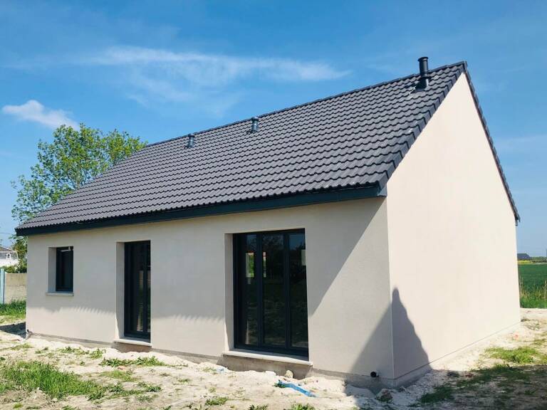 Maison neuve de plain-pied lumineuse et fonctionnelle. — photo 1