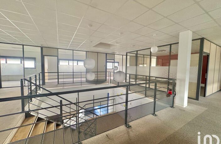 Vente Murs commerciaux 941 m&sup2; — photo 3