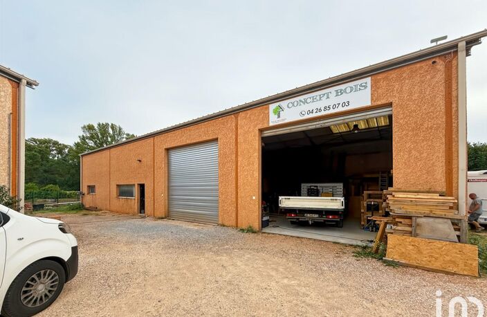 Vente Local d'activités 200 m&sup2; — photo 2