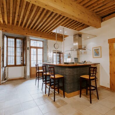 Appartement 4 pièces 265000 €