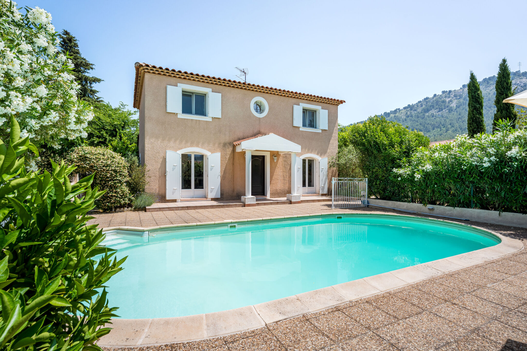 Villa / Maison  T4 à vendre Penne-sur-Huveaune (La) 13821