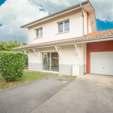 Maison 4 pièces 374345 €