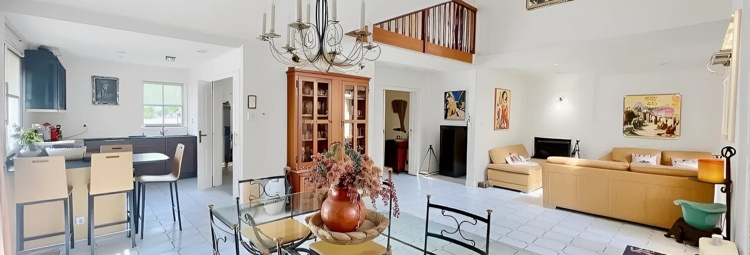 Maison 8 Pièces 213 m² à vendre à Pontoise (95000)