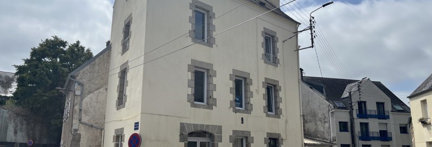 Immeuble   m² à vendre à Lesneven (29260)