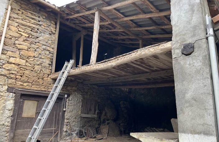 Maison en pierre de 2 pièces principales — photo 3